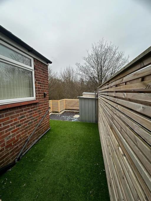 Lovely 5Br Home In Manchester. Close To The City Zewnętrze zdjęcie